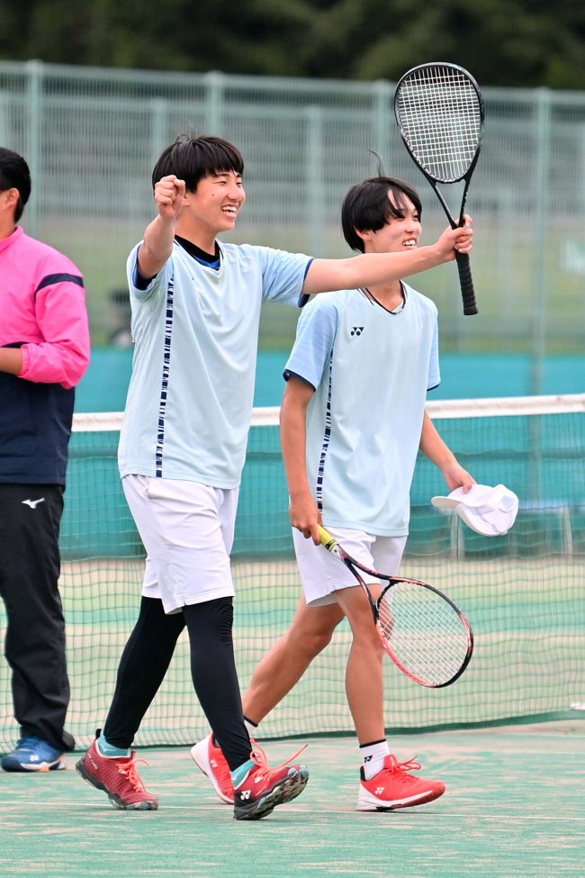 帯農男子団体戦３連覇、女子は帯緑陽Ｖ２、全十勝高体連ソフトテニス