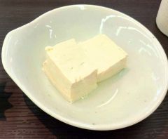 しっかりとした食感に仕上げた木綿豆腐