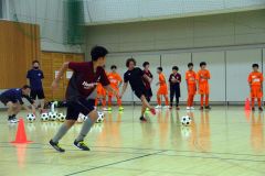 小中学生が一流の技術学ぶ　名波浩さんサッカー講習会　足寄 10