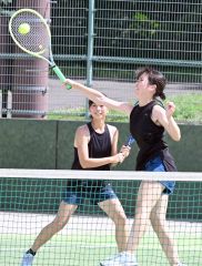 １８歳以下は高橋Ｖ　女子は三崎　テニス道東ジュニアトーナメント 2