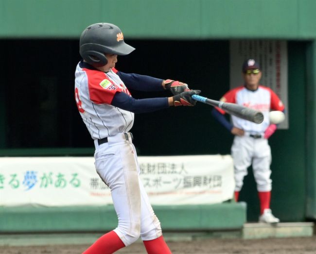 ウエストマリナーズが今季初Ｖ　１２－１豊成　財団旗少年野球大会