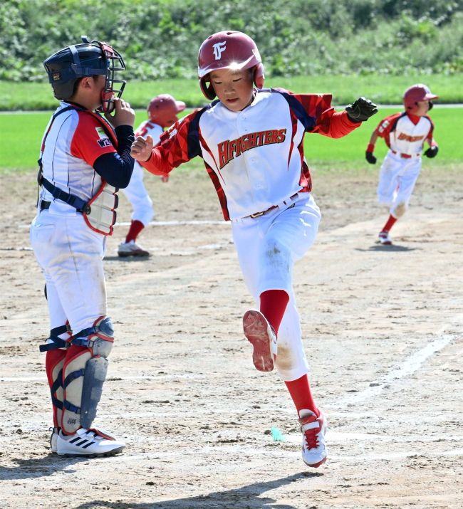 豊成２年ぶりＶ　１１－３ウエスト　少年野球連盟会長杯兼杉野杯