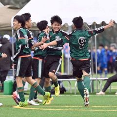 帯緑陽快勝３―０稚内大谷　今阪、高橋、阿部ゴール　サッカー全国高校選手権道大会初日