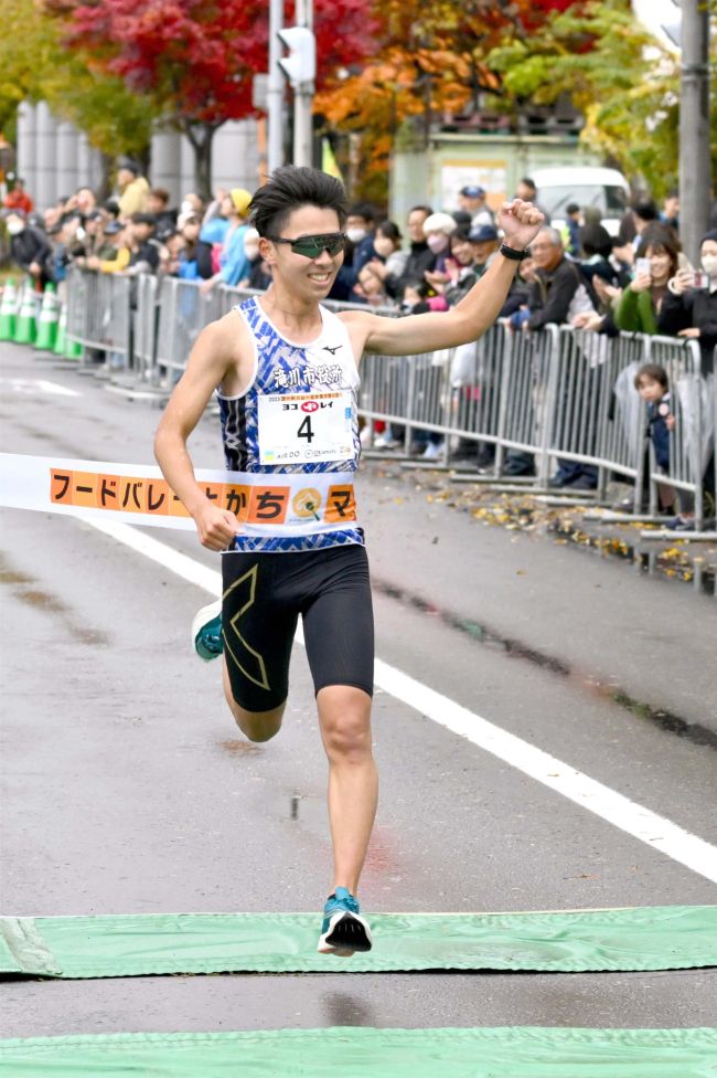 小西（滝川市）男子総合２連覇、女子同は長山（大阪府）が初Ｖ　フードバレーマラソン