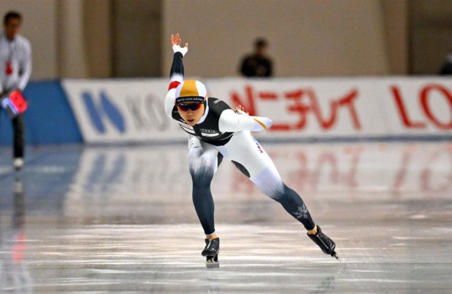 高木シーズンベスト１０００快走、オールラウンド小川総合初Ｖ　スケート全日本選手権第２日