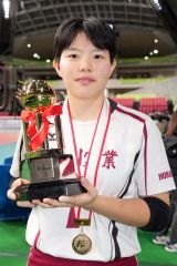 足立らの旭川実女子３位、春高バレー準決勝