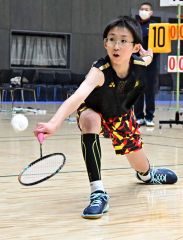 鈴木武尊６年男子単Ｖ、５年生は吉田澪禾制す　全十勝小学生オープンバドミントン大会