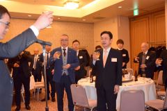 損保代理業協会新年会に約４０人 2