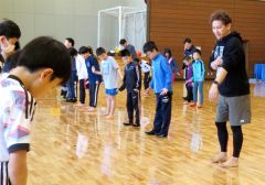 スポーツ元気いっぱい　少年団員ら体験　中札内で交流の杜まつり