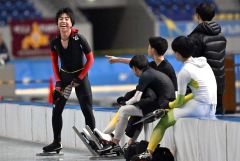 全国中学スケート大会男子３０００メートル～写真特集