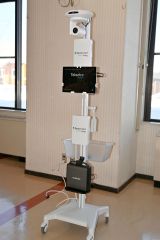 同病院に導入されたリアルタイム遠隔医療システム「ドクターカート」
