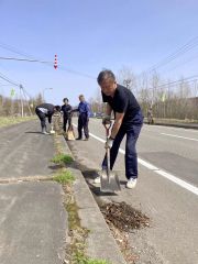 小川建設工業が足寄町芽登の市街地などで清掃奉仕 3