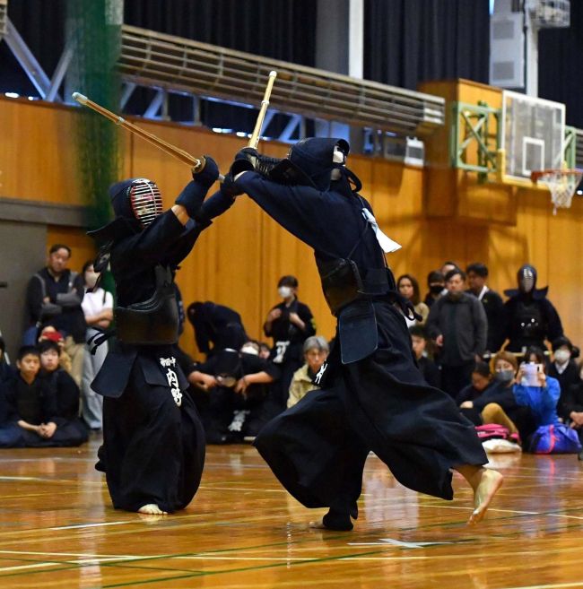 西村男子個人戦Ｖ、女子は上野２冠　全十勝中学校春季剣道大会