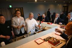 「世界のミクニ」と日本酒で４周年祝う　碧雲蔵