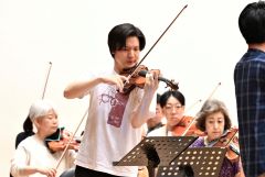 帯広交響楽団とのリハーサルに臨む成田さん