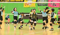 鹿追接戦制し混合Ｖ、女子はＲ・Ｙスパークス、男子は帯広ＪＪＢ制す　全日本小学生バレーボール帯広地区予選