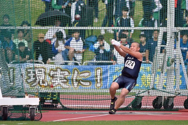 幕別清陵の方川と澤向が男女ハンマー投げで共に大会新Ｖ、十勝勢８人がインターハイへ　全道高体連陸上第１日