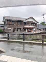 一般住宅は多くが崩れたまま手つかずだったという（匠創建復興支援隊提供）