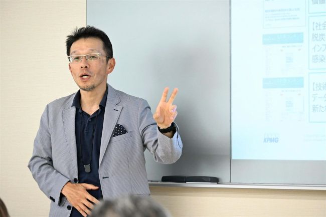 【写真】街づくり×交通テーマに勉強会　市中心部活性化協