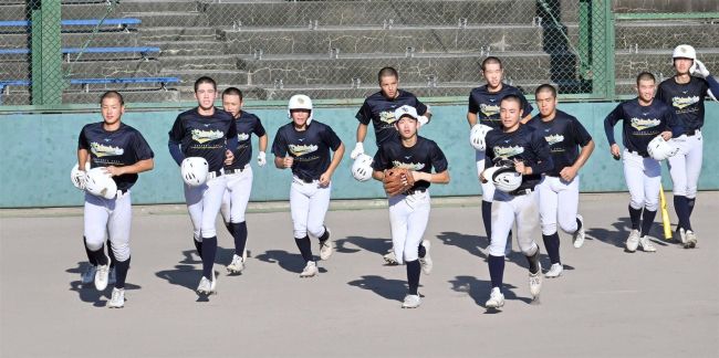 白樺学園きょう午後の初戦へ最終調整、３年生１０人最後の夏に懸ける 夏の甲子園高校野球 | 十勝毎日新聞電子版－Tokachi Mainichi  News Web