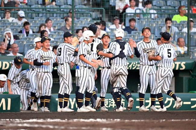 白樺学園、築いた堅守・理想のチームが甲子園で輝いた　夏の甲子園高校野球大会