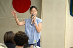 講習会中の山川代表