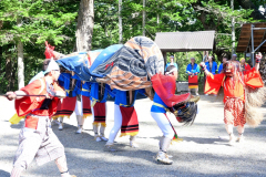 獅子舞を披露する糠内獅子舞保存会