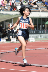 女子８００㍍予選４組