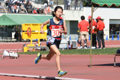 女子８００㍍予選６組