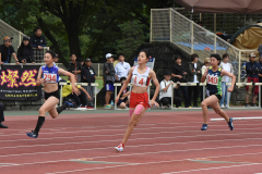 女子２００㍍予選８組