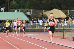 女子８００㍍決勝