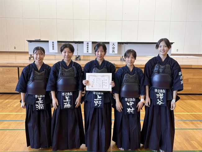 【写真】帯南商男女そろって団体戦、個人戦完全制覇　全十勝高体連秋季　剣道
