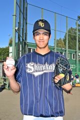 白樺学園の甲子園登板右腕エース半澤理玖、プロ志望届提出