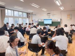 小・中学校の９年間の教育課程について話し合った研修会