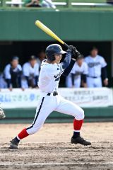 【Ａブロック代表決定戦・帯大谷－白樺学園】帯大谷は２回１死満塁で土屋湧雅が中前適時打を放ち２－１と勝ち越す