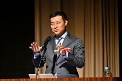 北海道の子どもたちへの思いを語った田中氏