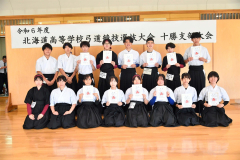 高校選抜北北海道大会（１０月１２、１３日・芦別市）に出場する男女個人戦上位者