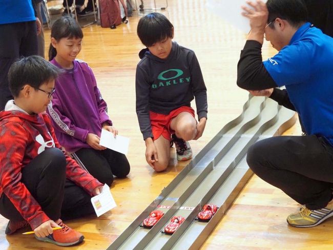 ミニ四駆で「ものづくり」学ぶ　豊頃にテストコースのアイシン