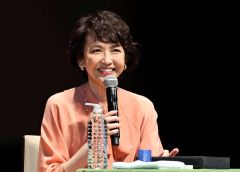 俳優の賀来千香子さん、鹿追の温かさに支えられ　ＳＡＬＡ講演採録