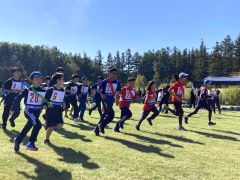 自然の中を駆ける　鹿追で１時間リレーマラソン