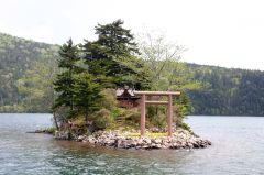 幻のパワースポット「弁天島」への上陸ツアー　然別湖畔温泉旅館組合が企画