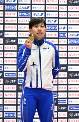 男子５０００メートルで優勝を飾った一戸誠太郎（金野和彦撮影）