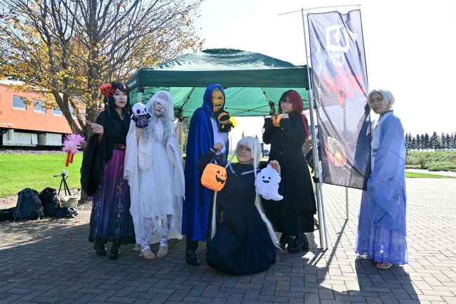 お化けや幽霊が「幸福」に　コスプレでハロウィン楽しむ