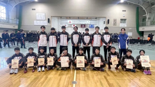 白樺学園男子は３年連続４位　女子合同は５位　道高校駅伝