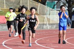 小学４年男子４００メートルリレー