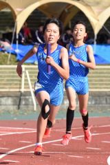 小学６年女子４００メートルリレー