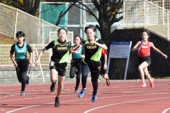 小学６年女子４００メートルリレー