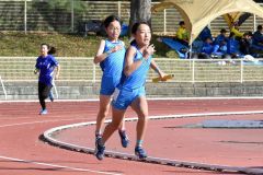 小学４年女子４００メートルリレー