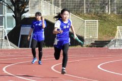 小学５年女子４００メートルリレー