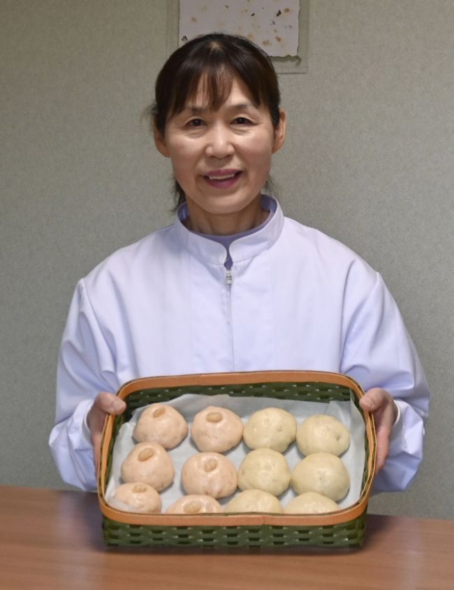 故郷の味・酒まんじゅうを十勝でも　音更の土屋さん「糀まんじゅう」の店オープン